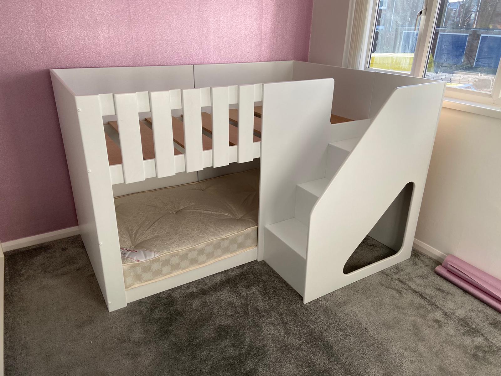 Space Saving Standard Bunk Bed With Stairs. Modern Bunk Bed Design For Childrens Bedroom Ideas.